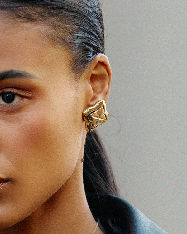 Scala Studs L Gold
