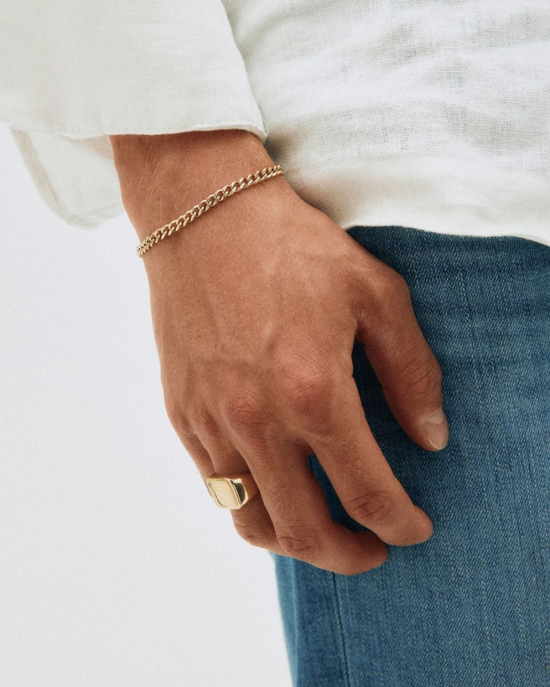 Ellis Signet Ring Gold